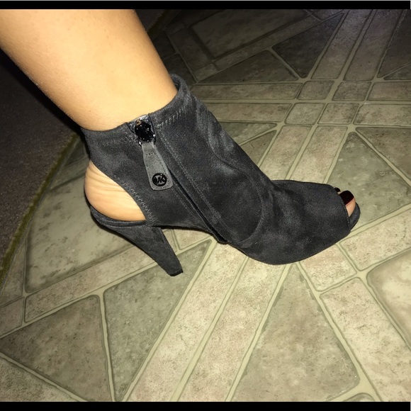 Michael Kors Selina Bootie Stretch Suede - Picture 5 of 6